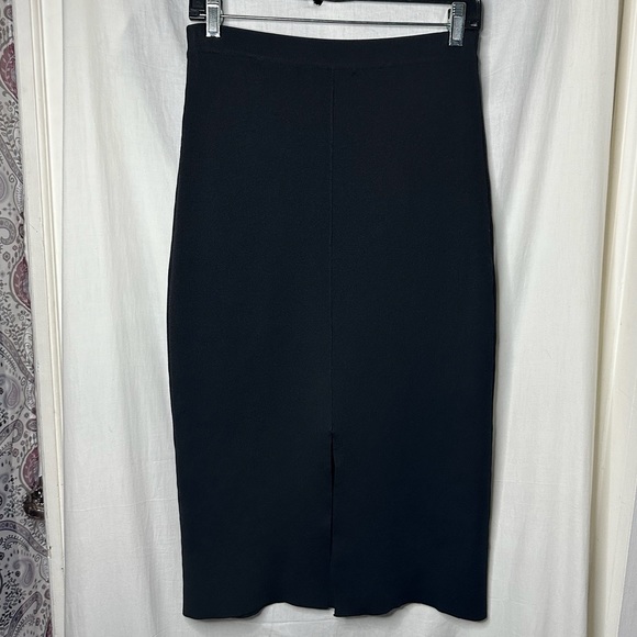 NWT ZARA Stretchy Pull On Black Bodycon Midi Pencil Skirt | Size Medium - Picture 4 of 16